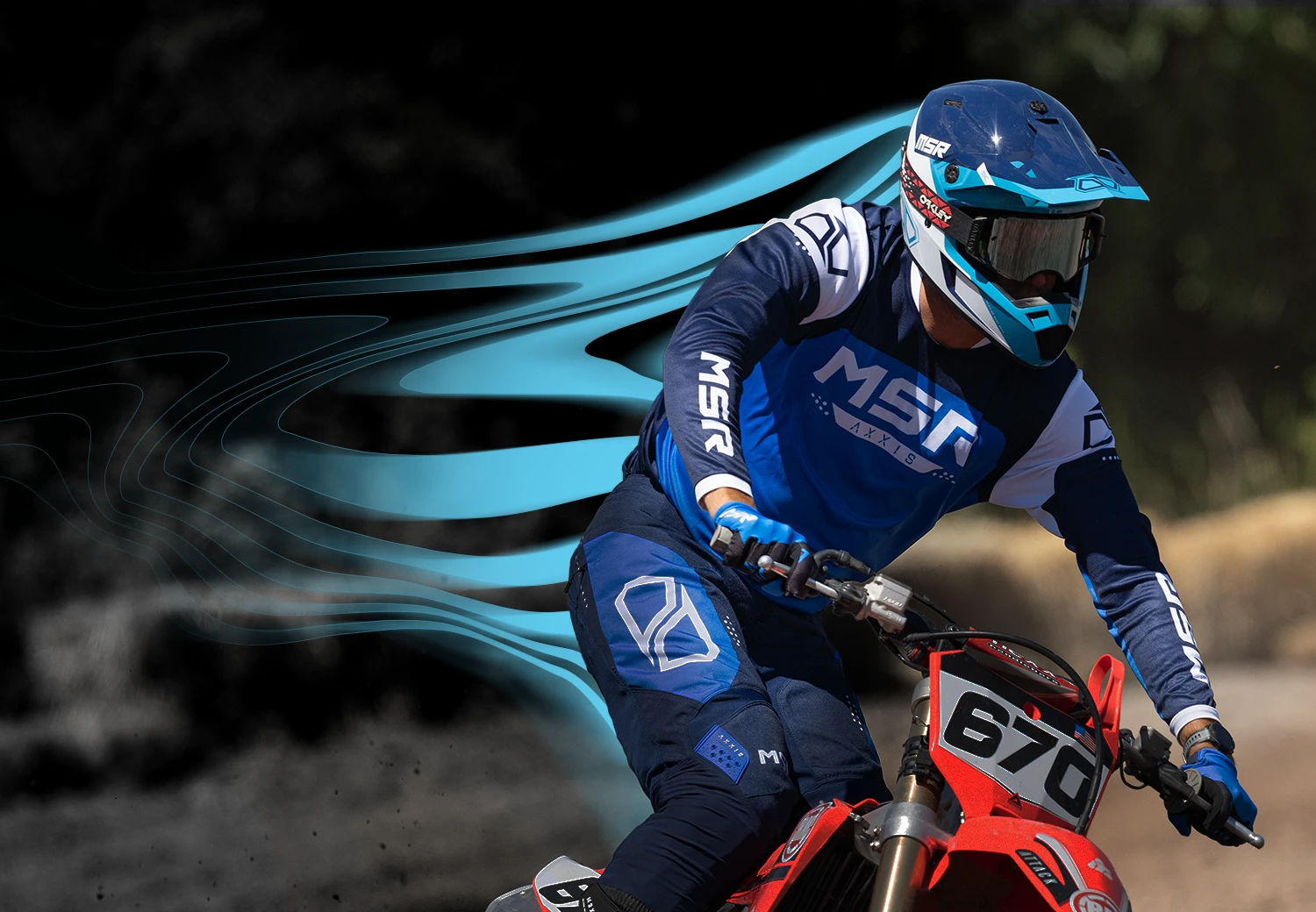 Close-up of the MSR Axxis gear highlighting the extended jersey tail.
